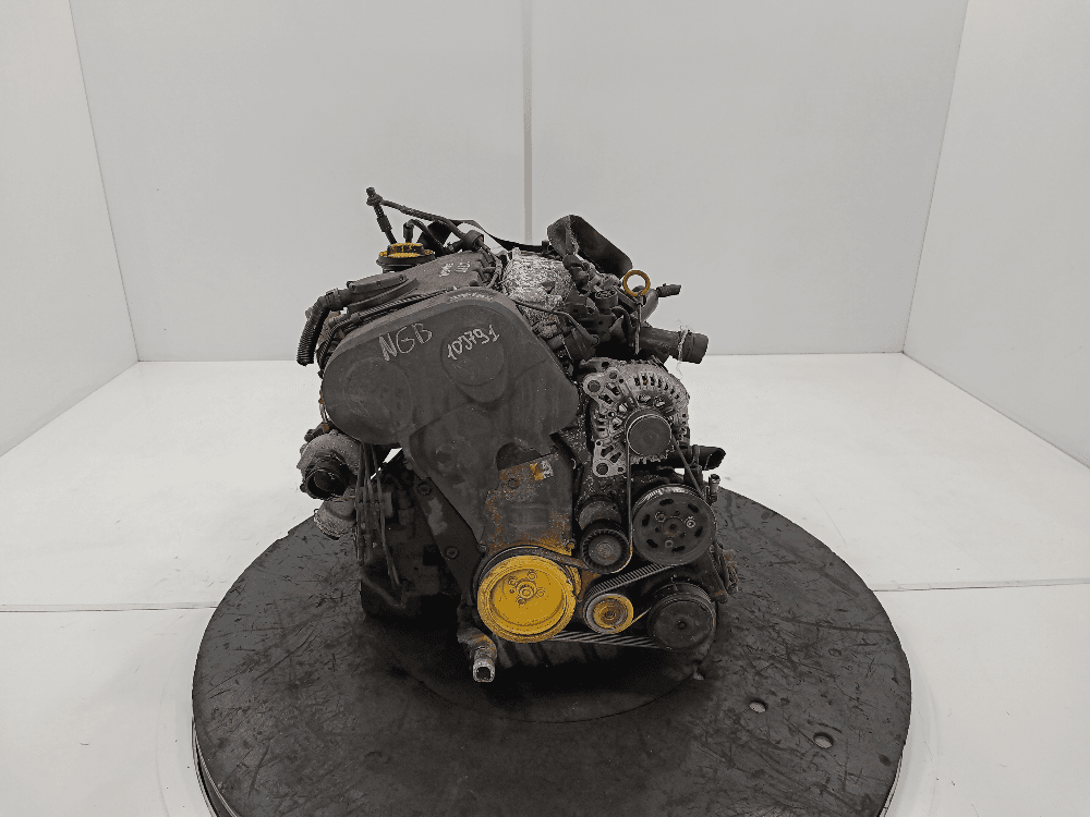 Двигатель к Audi A4 B7 (04-09)