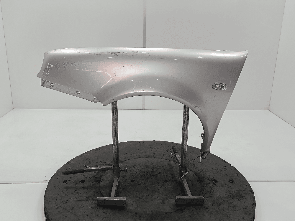 Крыло переднее левое к Volkswagen Golf 4 (97-06)