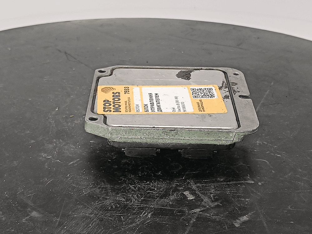 Блок управления двигателем к Opel Vectra B (95-99)