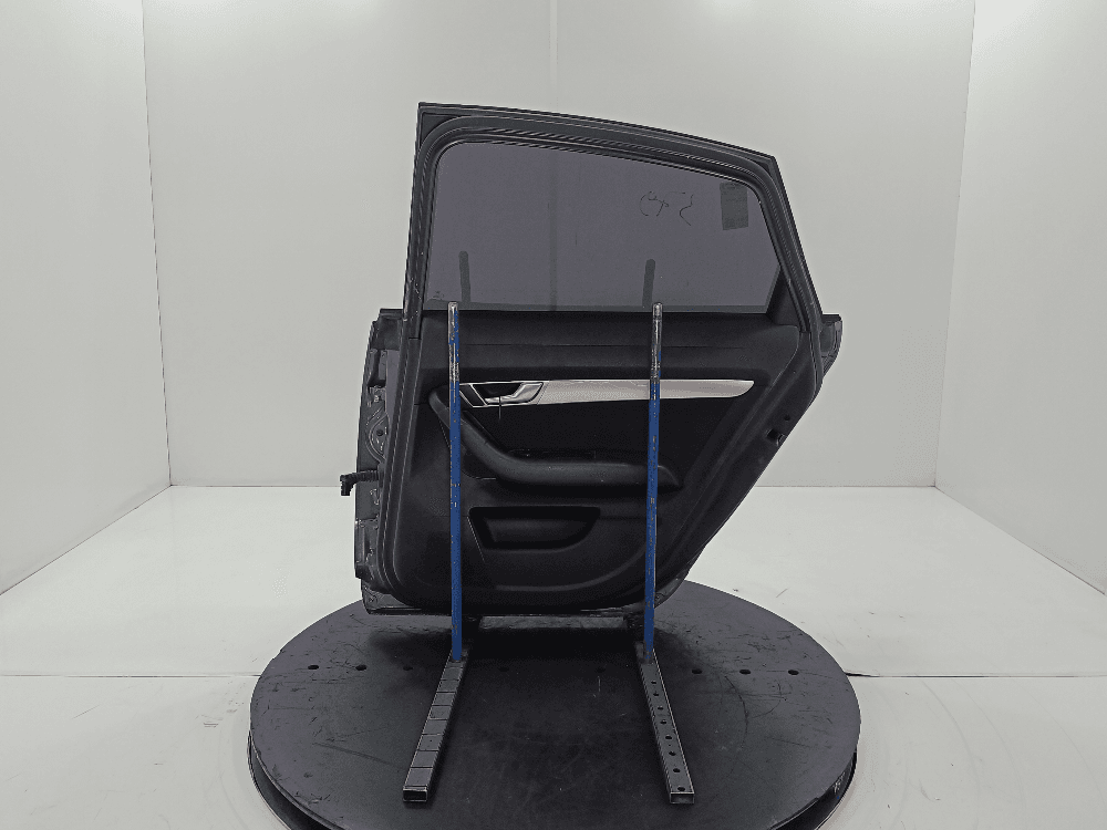 Дверь задняя правая к Audi A6 C6/4F (04-08)