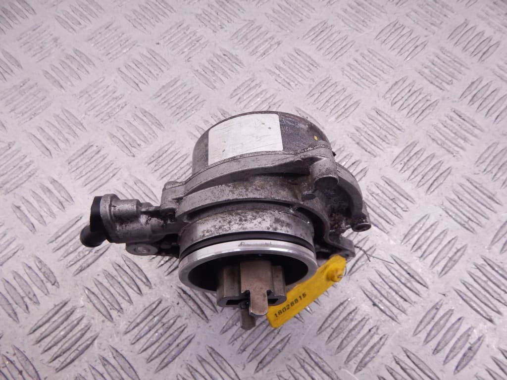 Насос вакуумный к BMW 3 E90/E91/E92/E93 (05-10)
