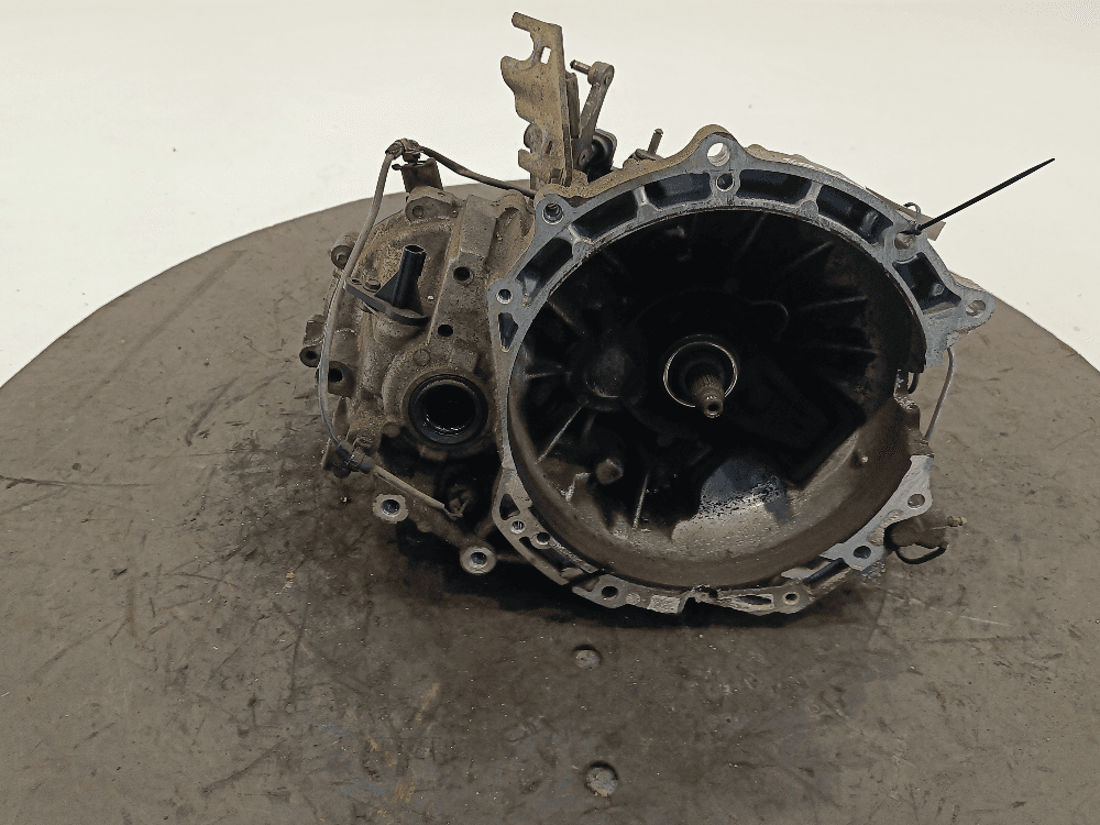 КПП механическая (МКПП) к Mazda 6 1 (02-05)