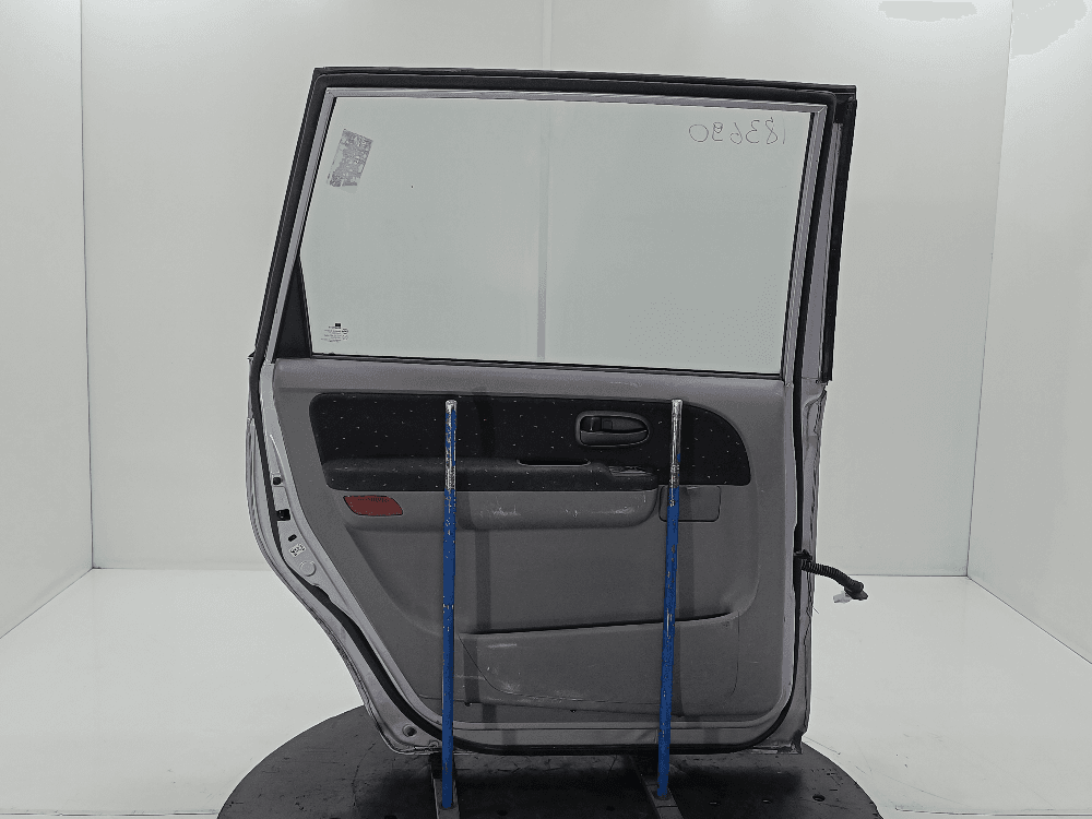 Дверь задняя левая к Hyundai Trajet (00-04)