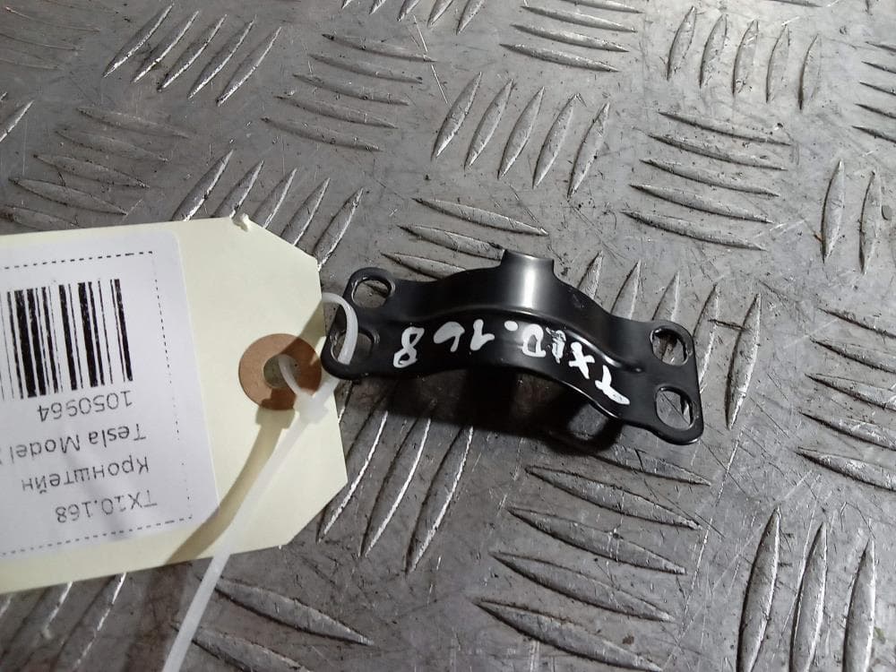 Кронштейн к Tesla Model X (15-21)