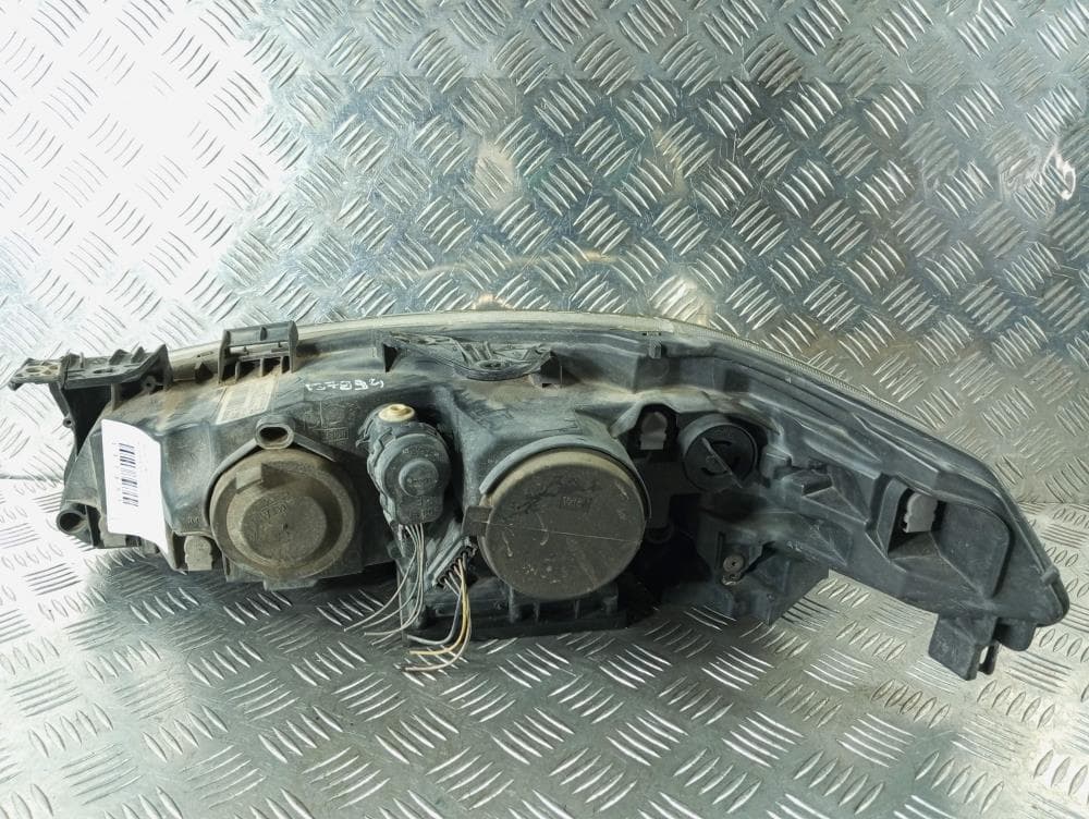 Фара правая к Renault Laguna 2 Рестайлинг (05-08)