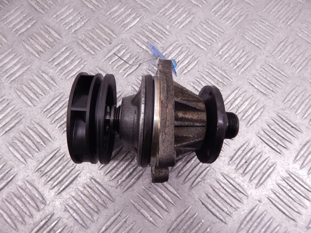 Помпа к BMW 5 E39 (95-00)