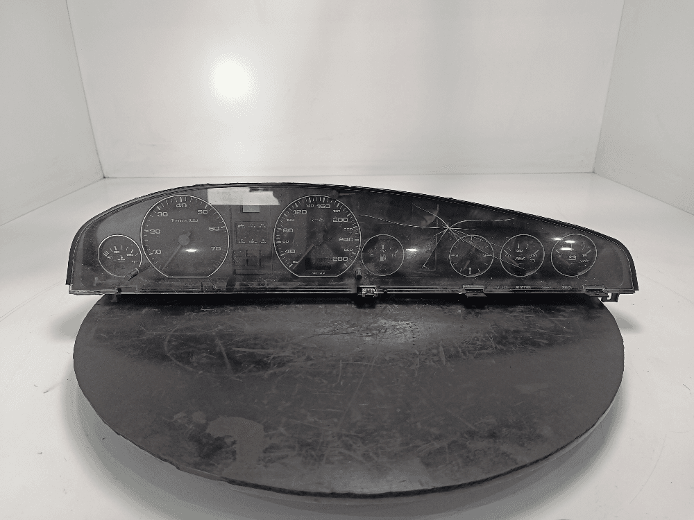 Щиток приборов (приборная панель) к Audi A6 C4 (94-97)