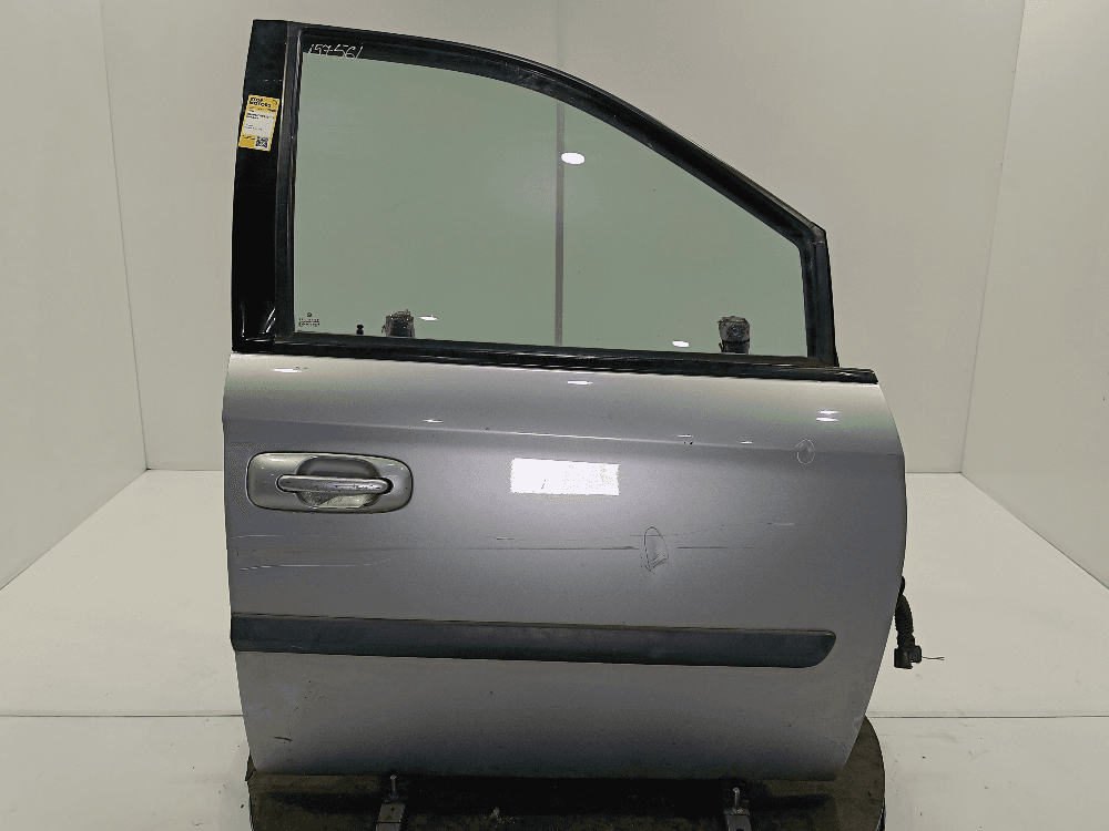 Дверь передняя правая к Chrysler Voyager 4 (01-04)