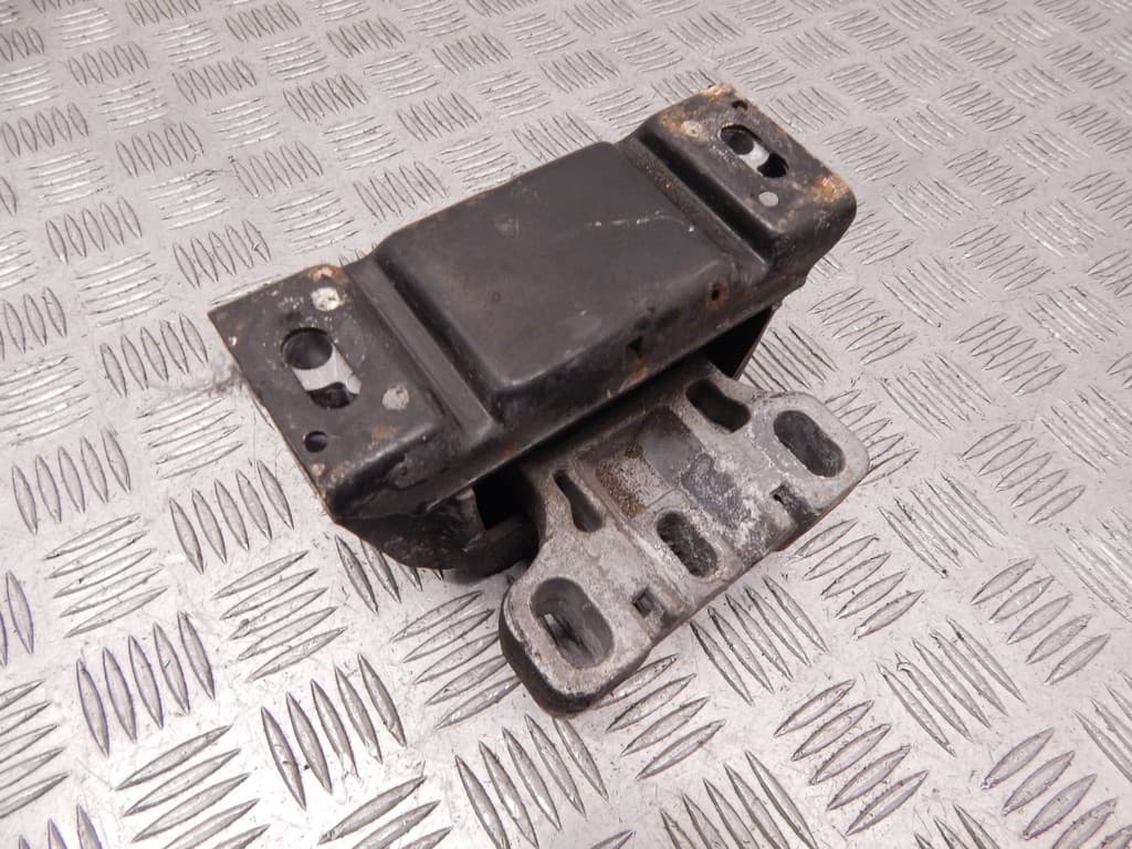 Подушка крепления двигателя к Audi A3 8L (96-00)
