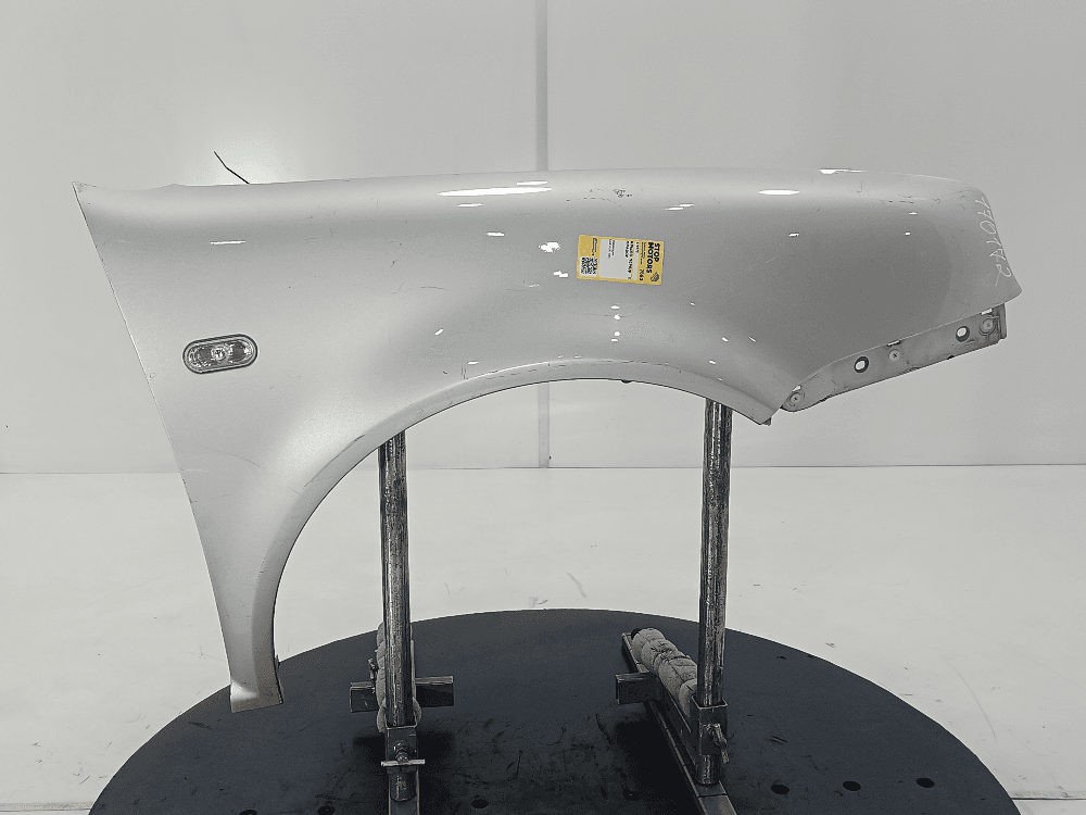 Крыло переднее правое к Volkswagen Golf 4 (97-06)