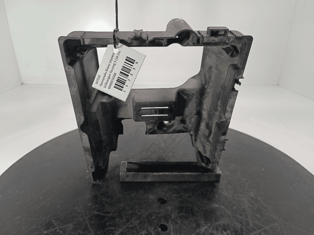 Кронштейн блока управления двигателем к Volkswagen Touareg 3 (18-24)