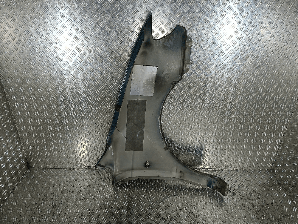 Крыло переднее левое к Hyundai Trajet (00-04)