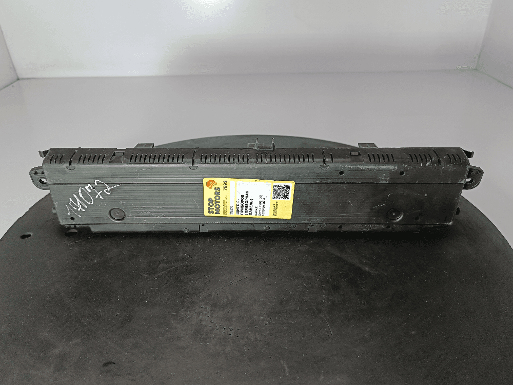 Щиток приборов (приборная панель) к Renault Scenic 2 (03-06)