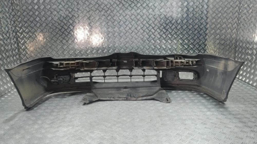 Бампер передний к Renault Scenic 1 (96-99)