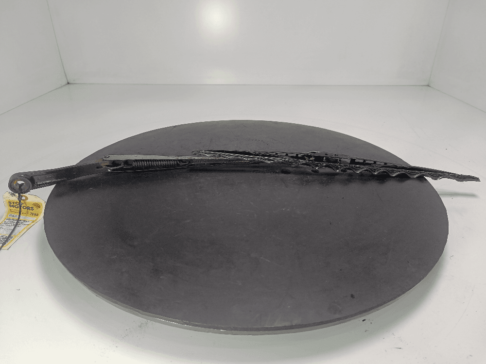 Щеткодержатель (поводок стеклоочистителя, дворник) к Nissan  Almera N15 (95-98)