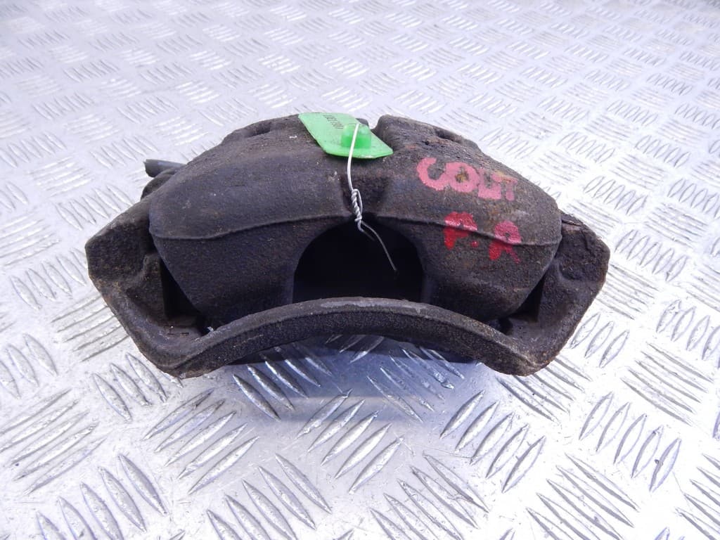 Суппорт передний правый к Mitsubishi Colt 6 (02-08)