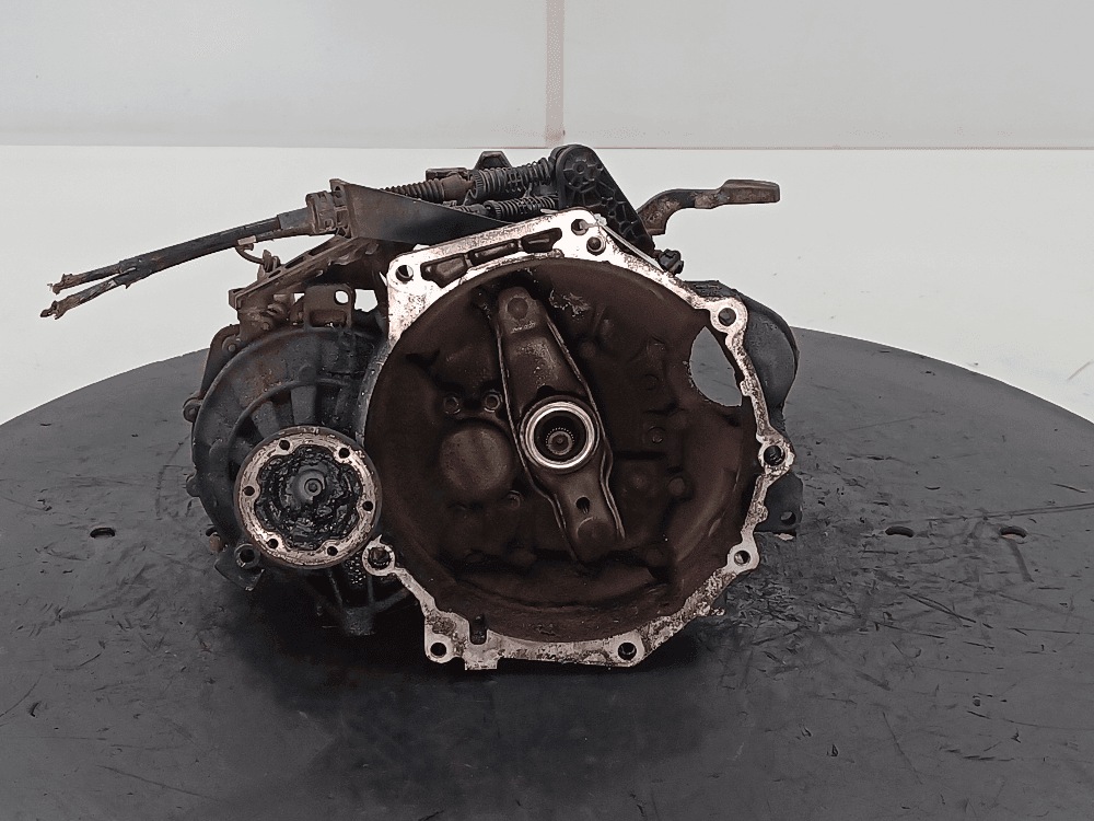 КПП механическая (МКПП) к Volkswagen Golf 5 (03-09)