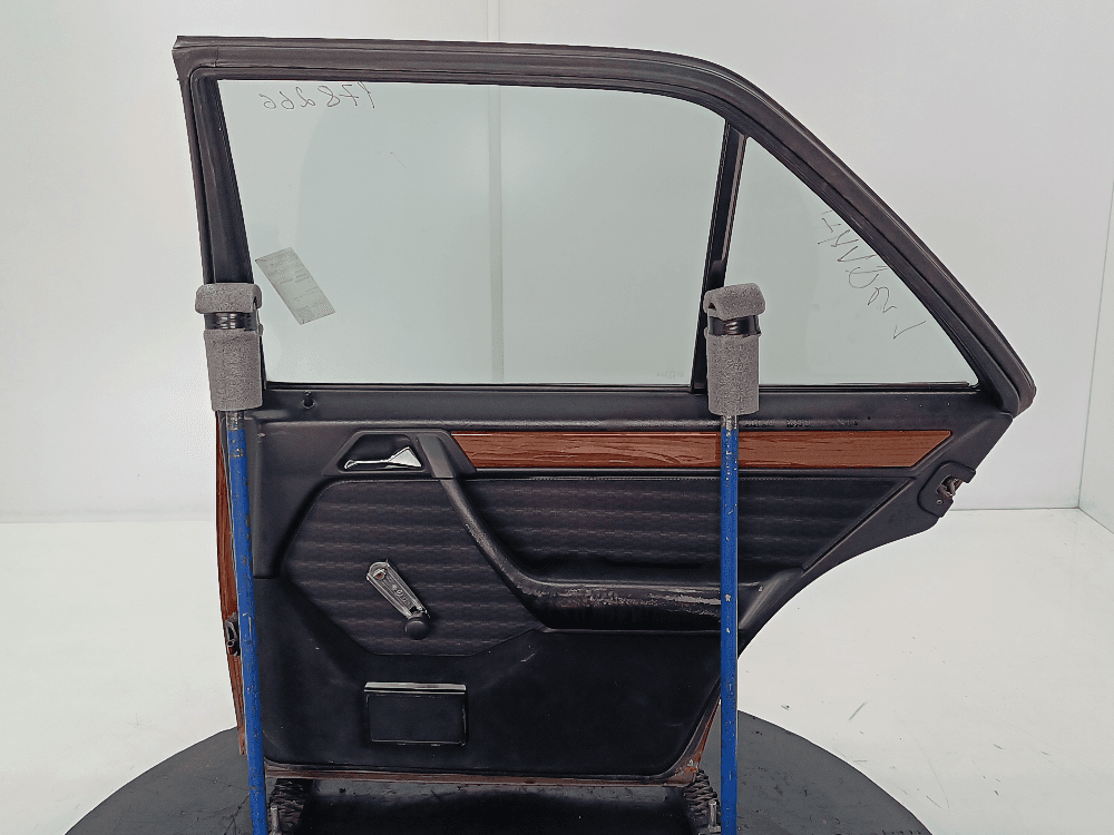 Дверь задняя правая к Mercedes E Class W124 (85-93)