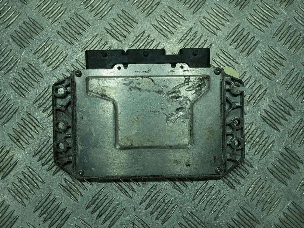 Блок управления двигателем к Renault Megane 2 (02-06)