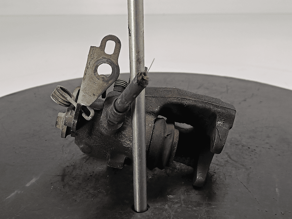 Суппорт задний левый к Ford Mondeo 4 (07-10)