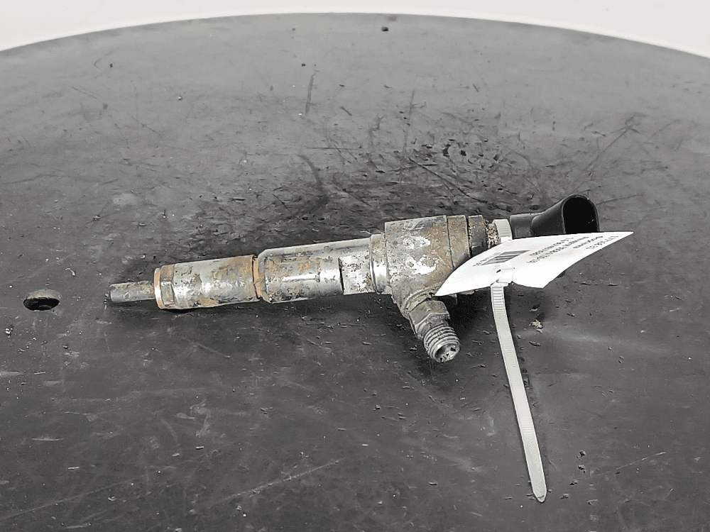 Форсунка к Peugeot 3008 1 (10-13)