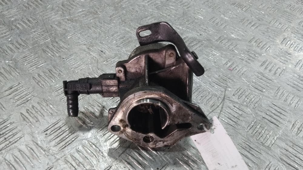 Насос вакуумный к Renault Megane 2 (02-06)