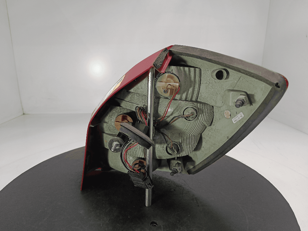 Фонарь задний левый к Skoda Fabia 2 (07-10)