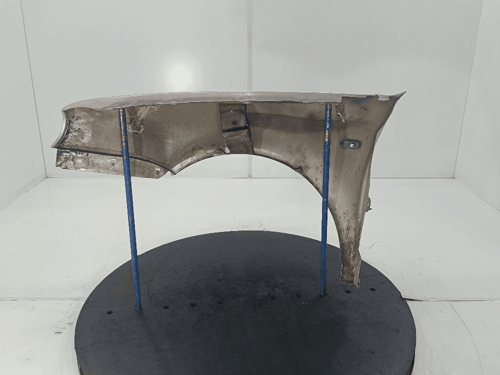 Крыло переднее правое к Volkswagen Golf 4 (97-06)