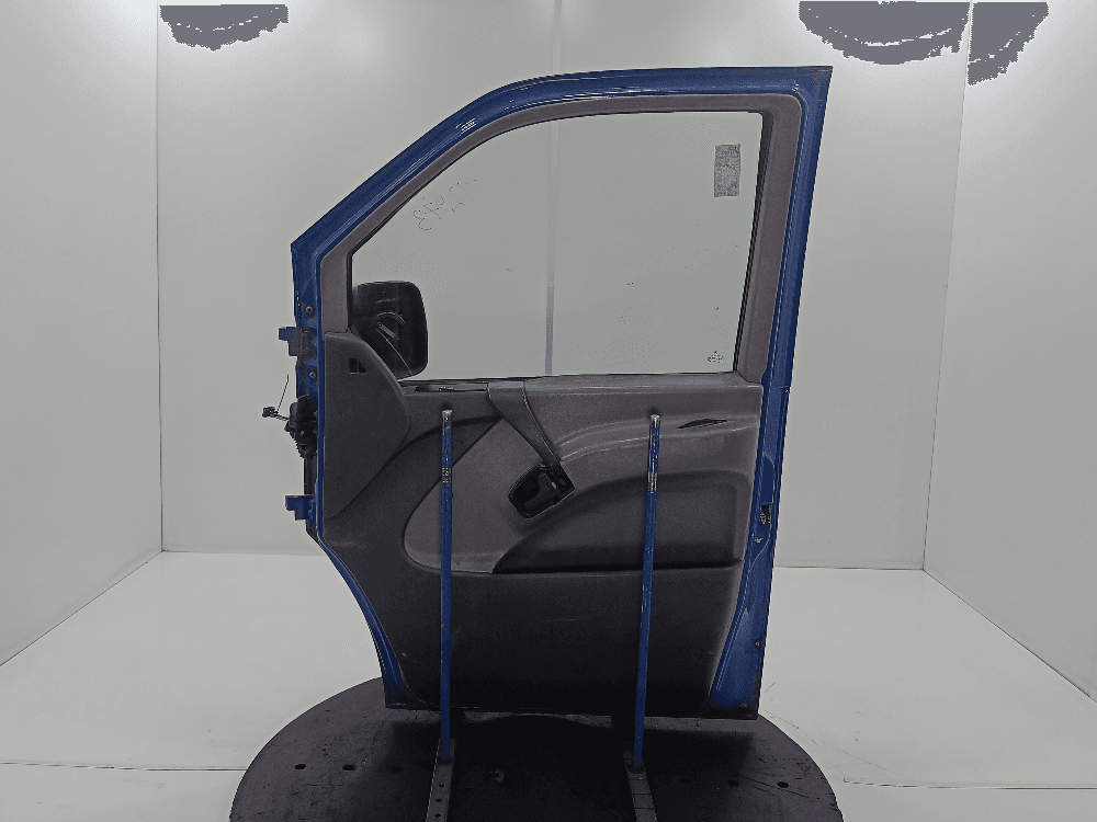 Дверь передняя правая к Mercedes Vito W638 (96-03)