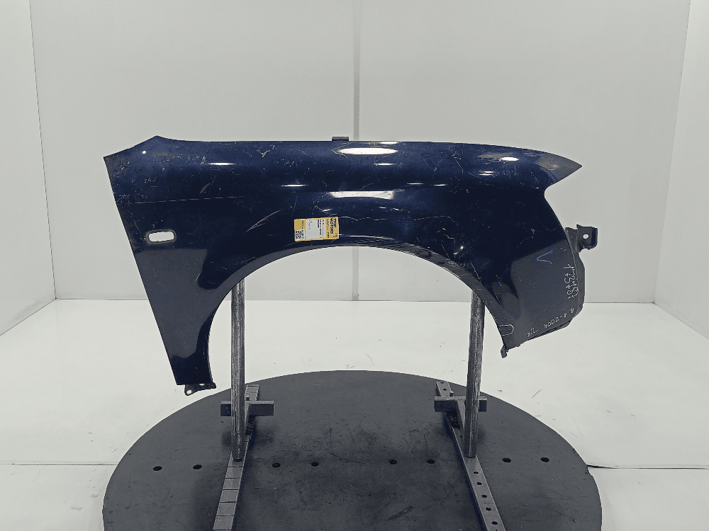 Крыло переднее правое к Audi A4 B6 (01-05)