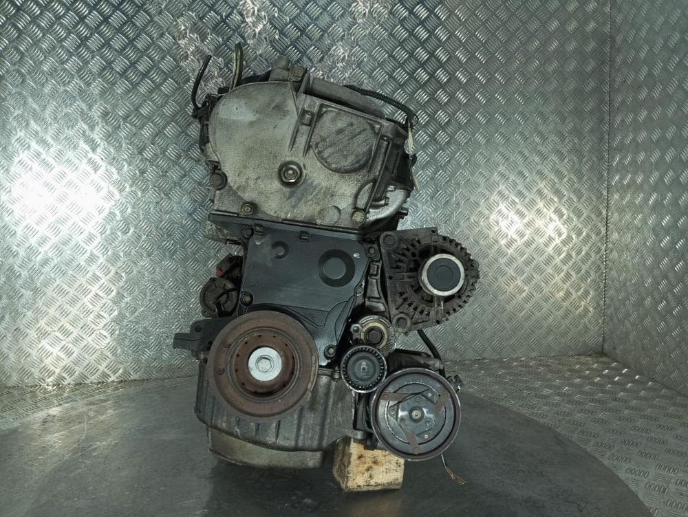 Двигатель к Renault Megane 2 (02-06)