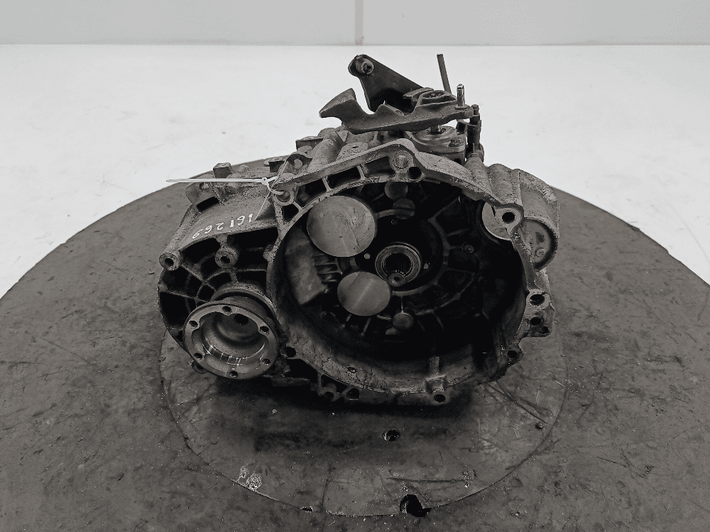 КПП механическая (МКПП) к Volkswagen Golf 5 (03-09)
