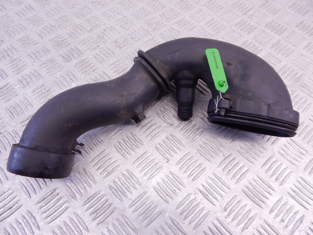 Патрубок интеркулера к BMW X3 E83 (03-06)