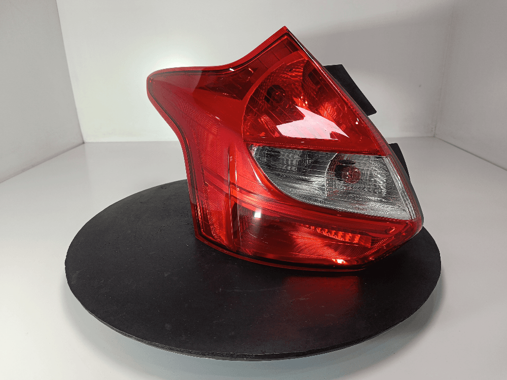Фонарь задний левый к Ford Focus 3 (11-15)