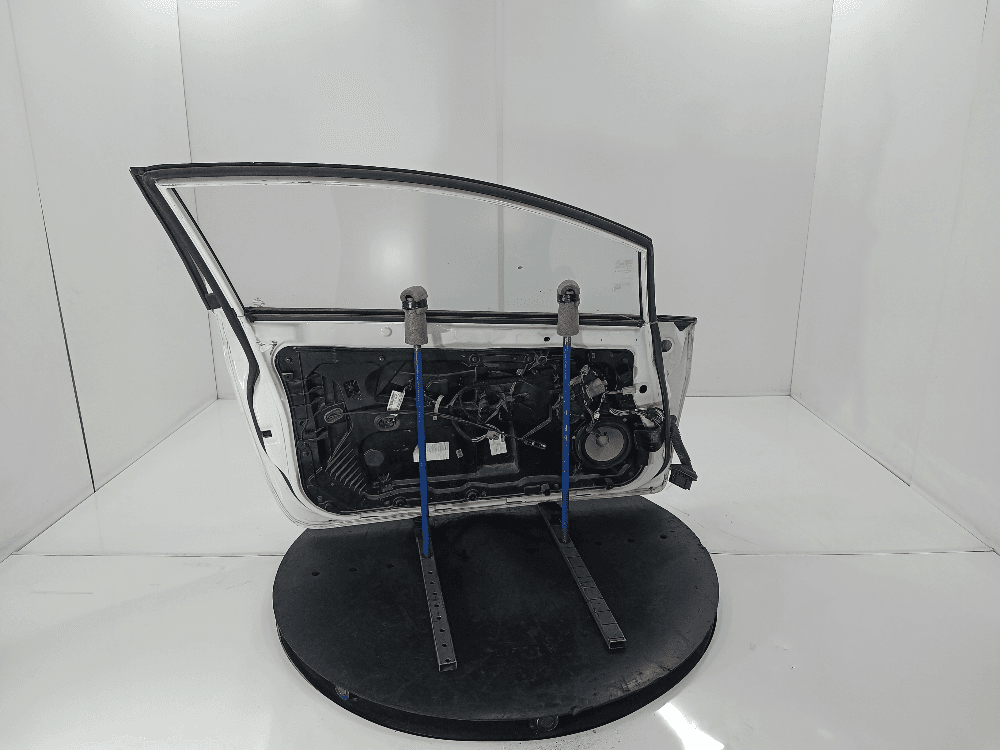 Дверь передняя левая к Ford Fiesta 6 (08-13)