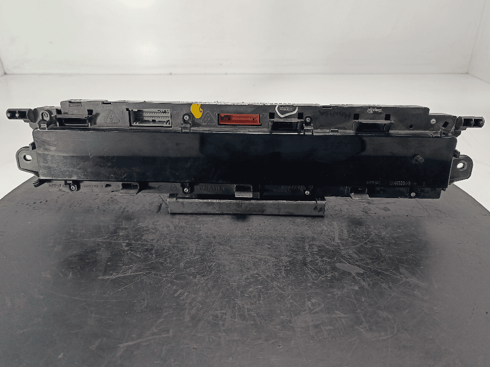 Щиток приборов (приборная панель) к Renault Scenic 2 (03-06)