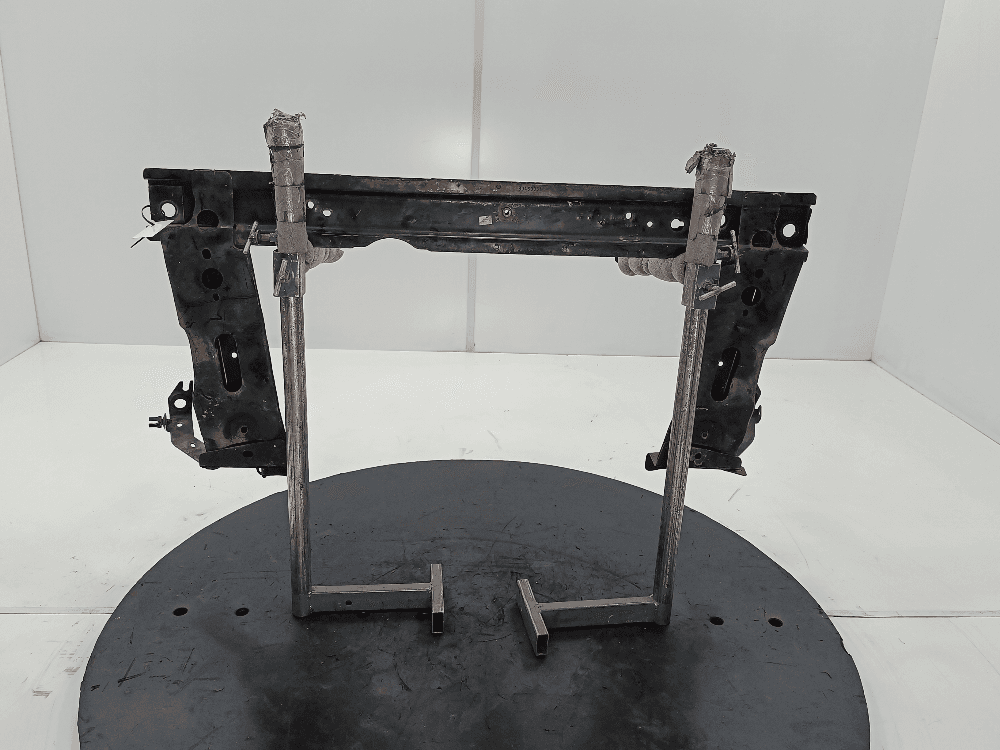 Балка под радиатор к Renault Megane 2 (02-06)