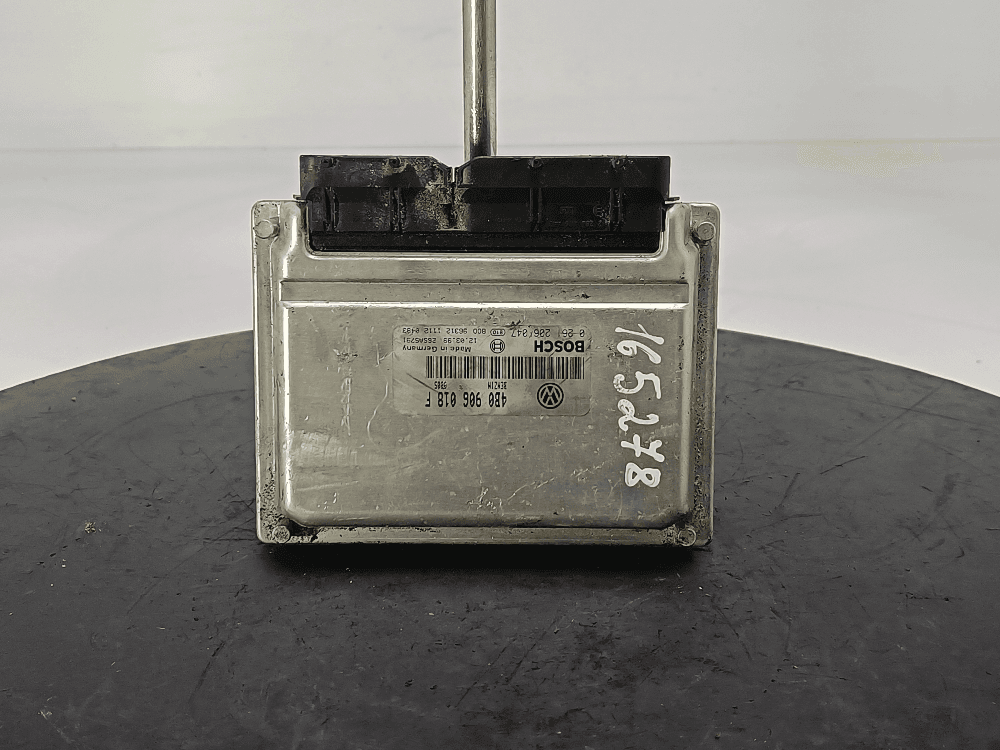 Блок управления двигателем к Volkswagen Passat B5 (96-00)