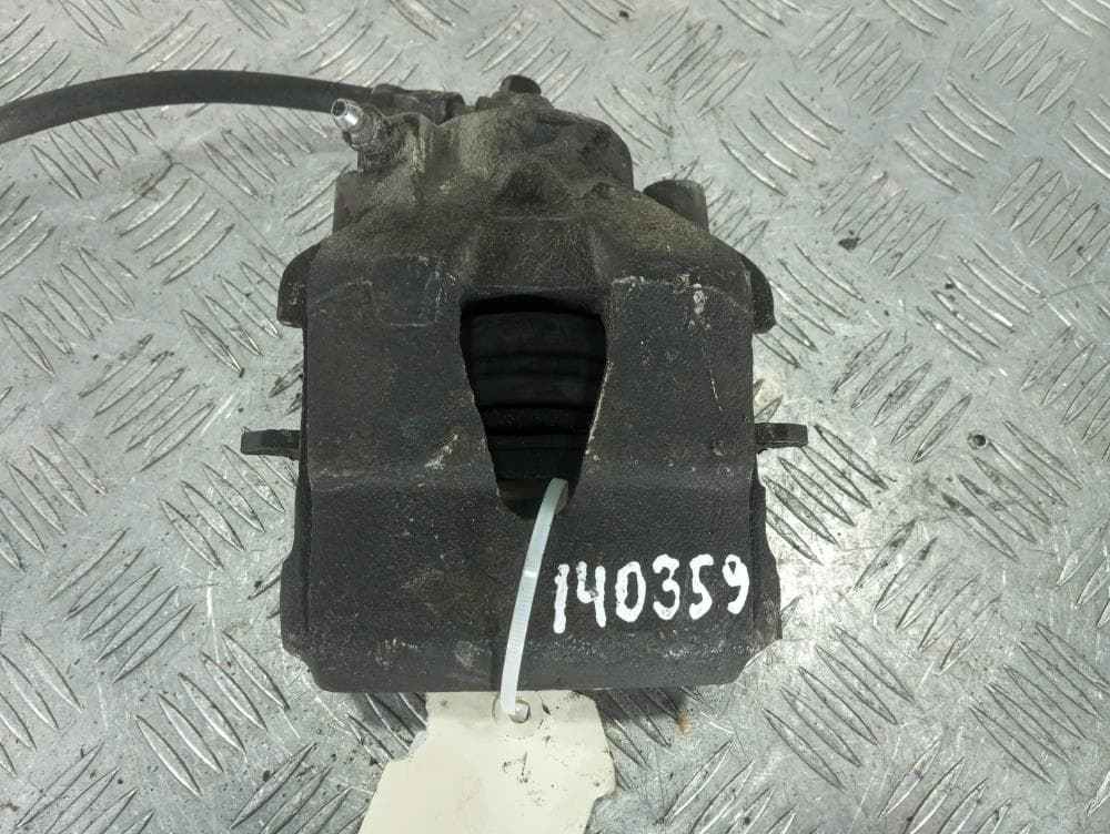 Суппорт передний правый к Volkswagen Golf 5 (03-09)