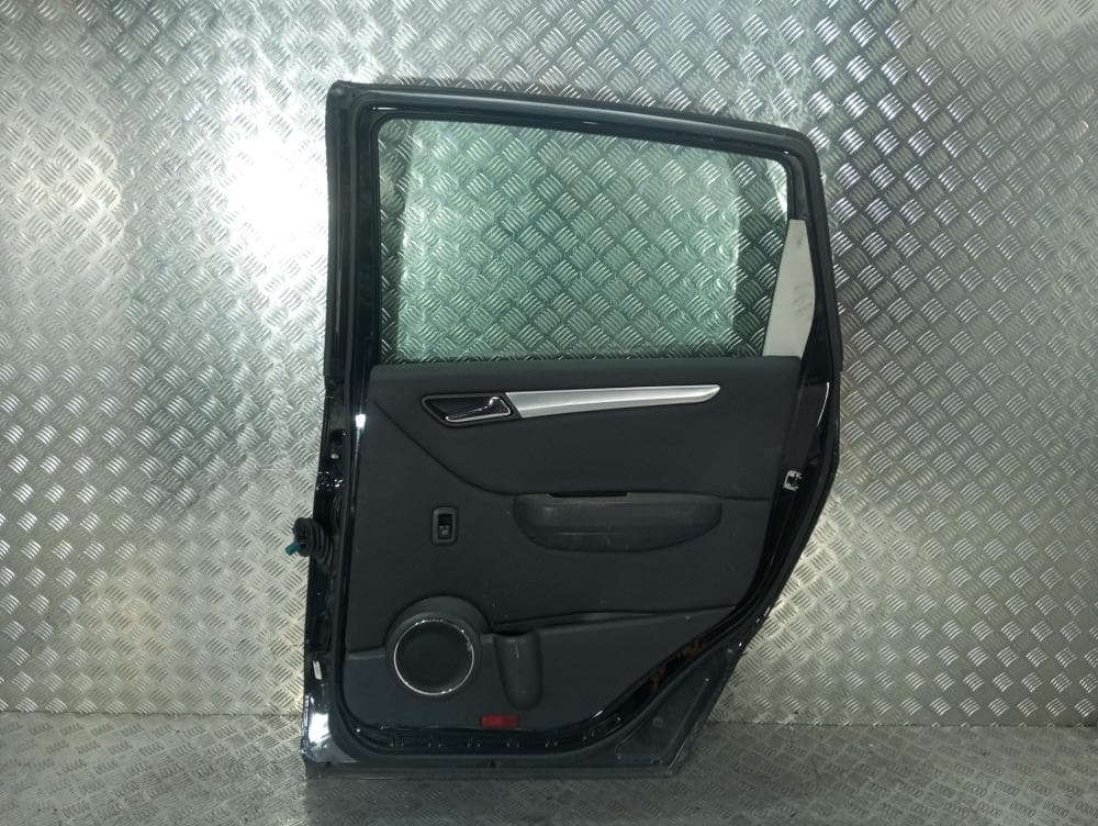 Дверь задняя правая к Mercedes B W245 Рестайлинг (08-11)