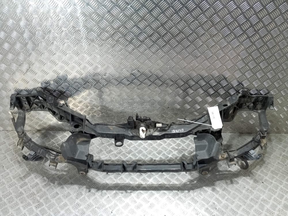 Передняя панель крепления облицовки (телевизор) к Ford C-Max 1 (03-07)