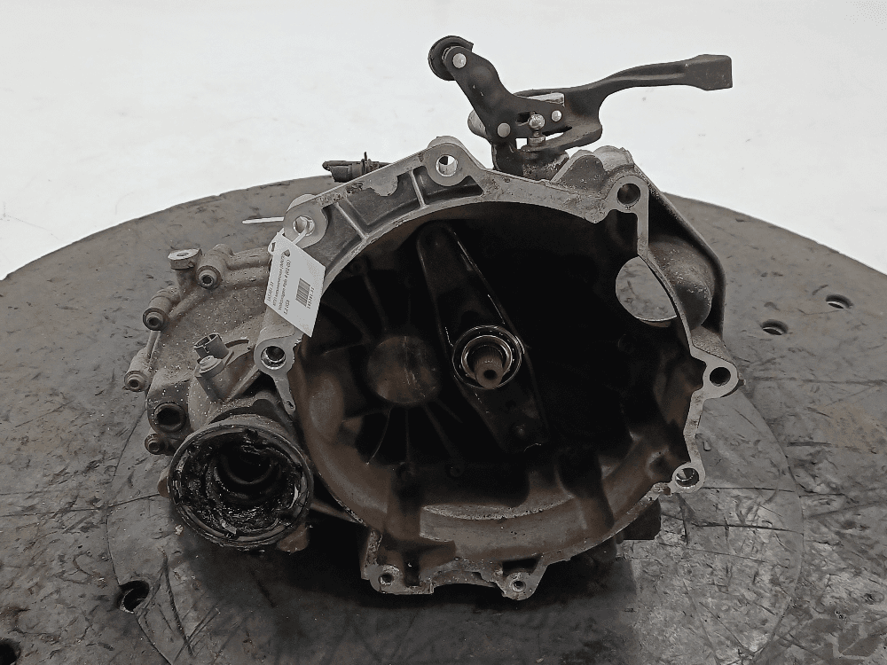 КПП механическая (МКПП) к Volkswagen Polo 4 (01-05)