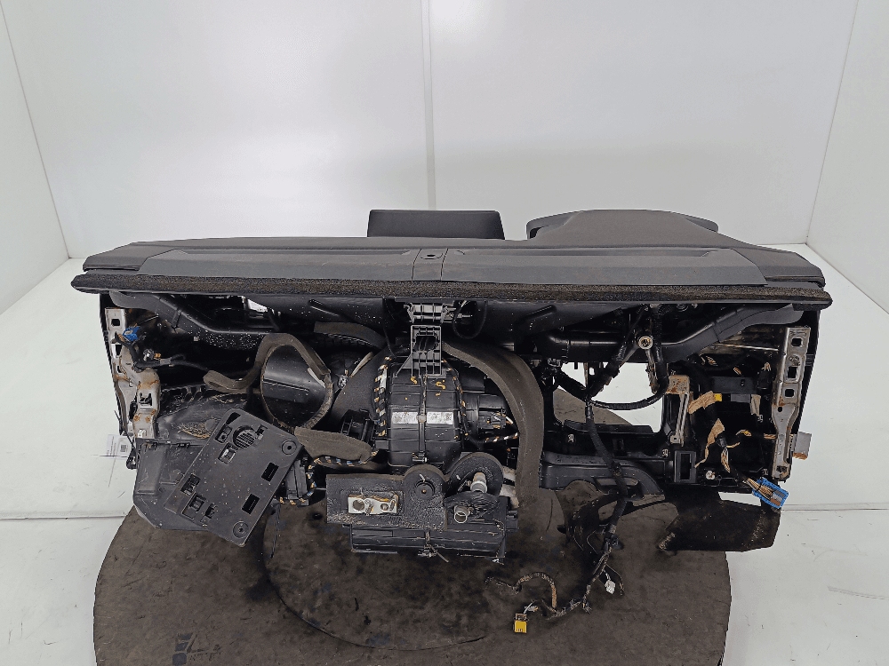 Панель передняя салона (торпедо) к Peugeot 2008 2 (19-24)