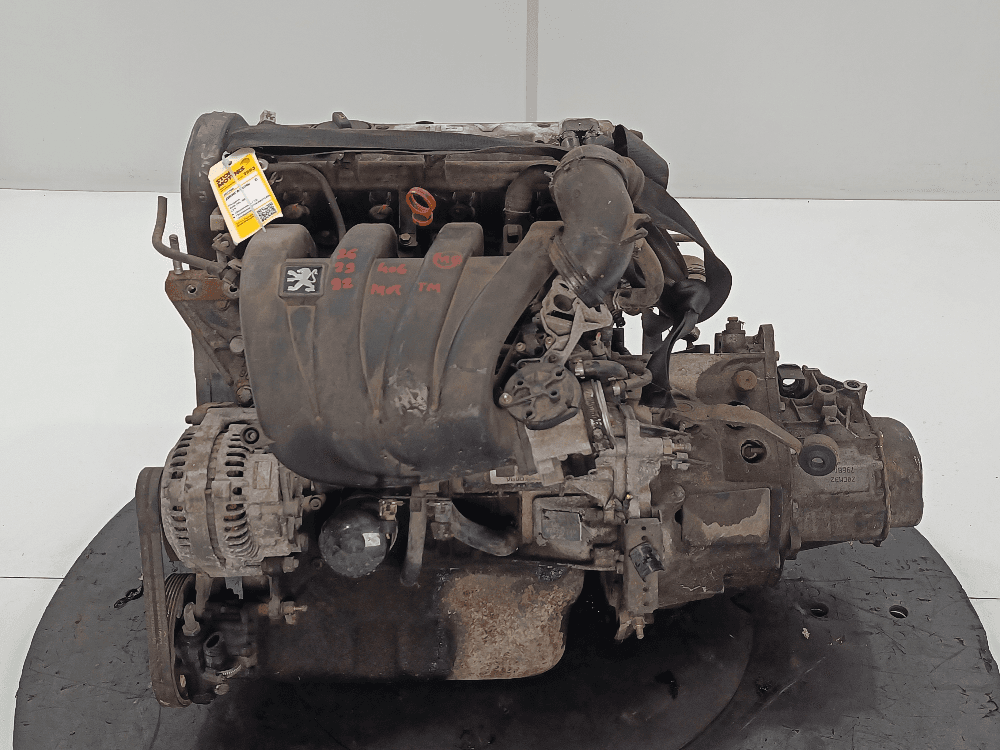 Двигатель к Peugeot 406 (95-99)