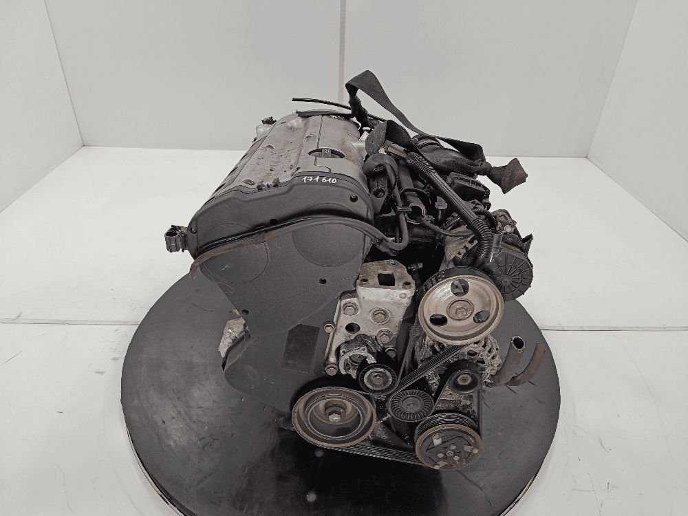 Двигатель к Peugeot 307 (01-05)