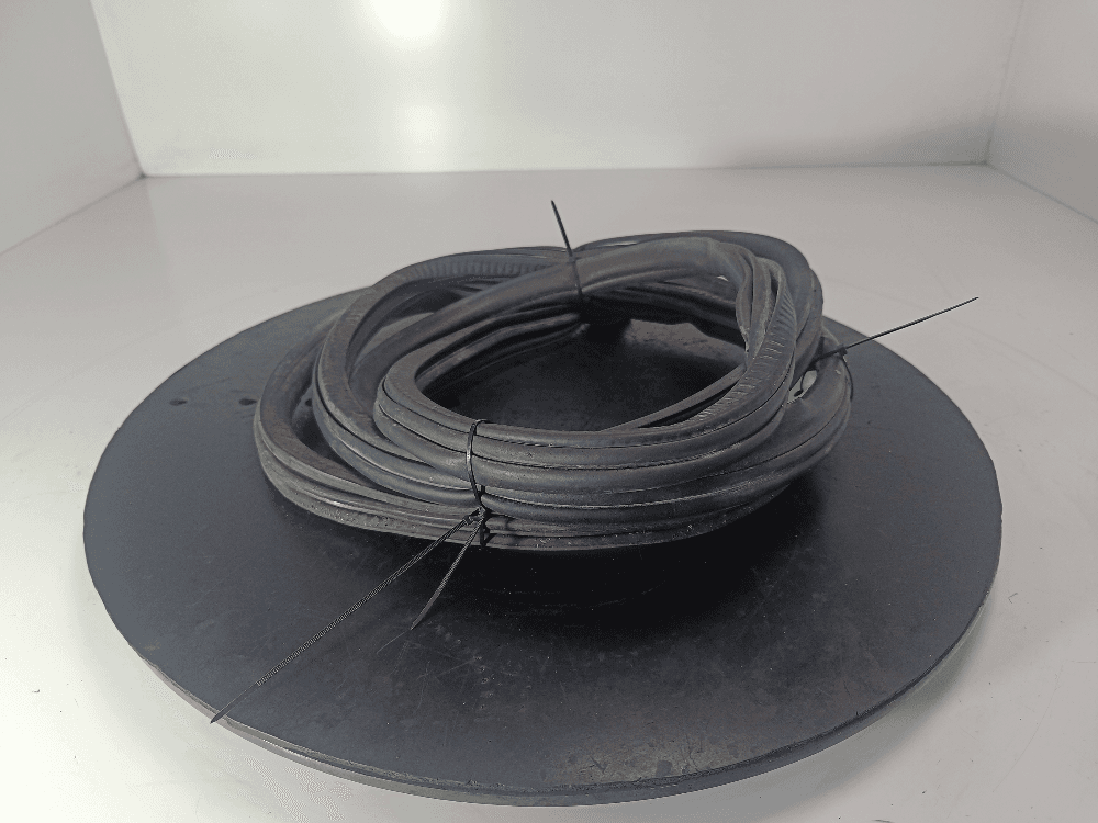 Уплотнитель к Volkswagen Transporter T5 (10-15)