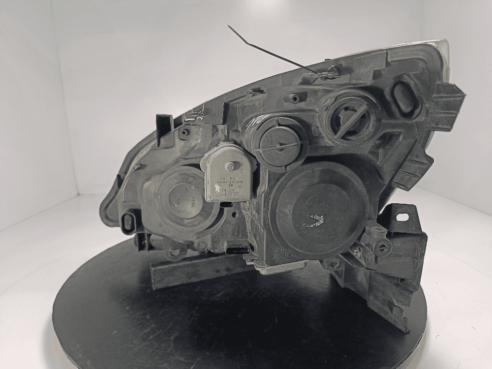 Фара правая к Renault Scenic 2 (03-06)