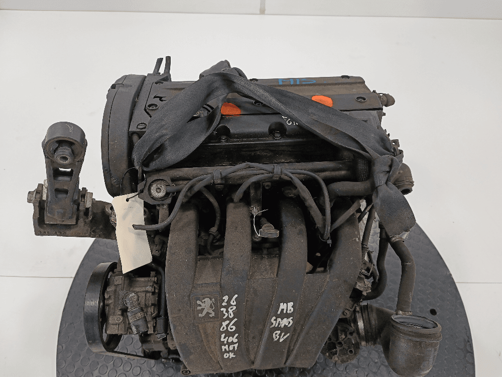 Двигатель к Peugeot 406 (95-99)