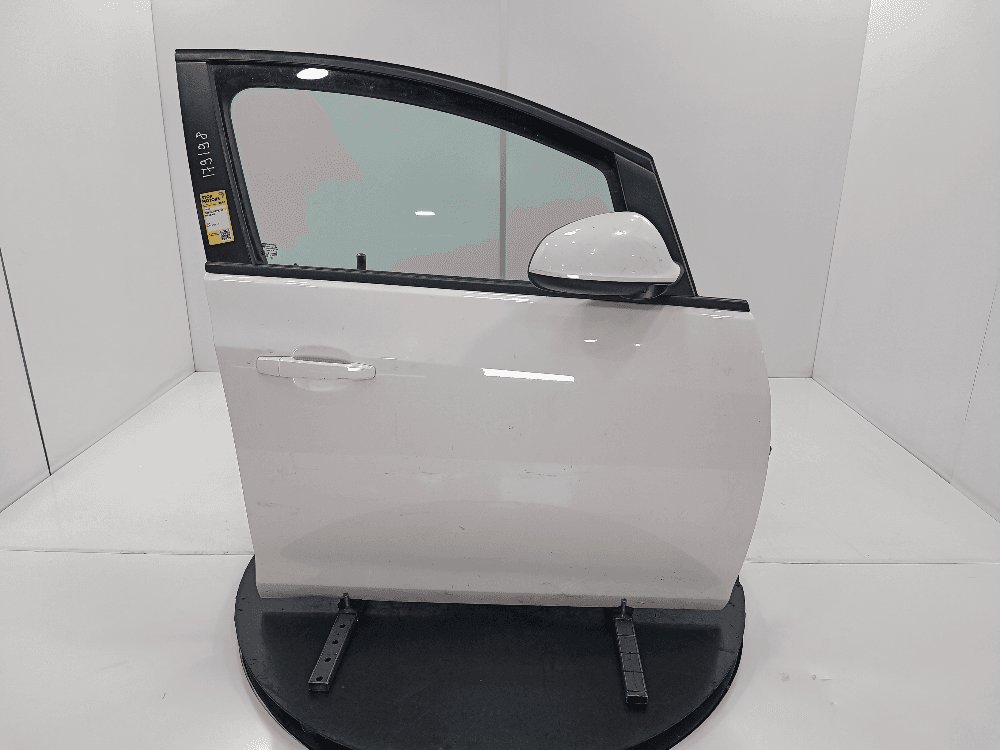 Дверь передняя правая к Opel Astra J (09-12)