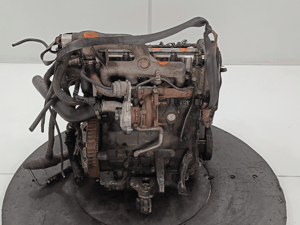 Двигатель к Renault Laguna 2 (01-05)